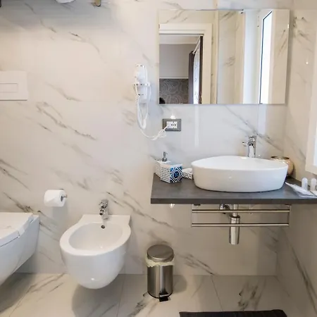 Eolian Port Oda ve Kahvaltı Milazzo