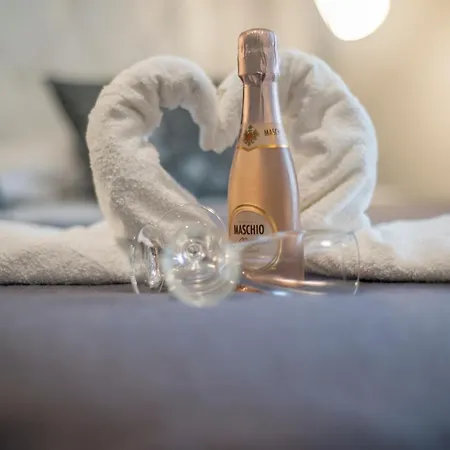 Eolian Port Bed & Breakfast 4*