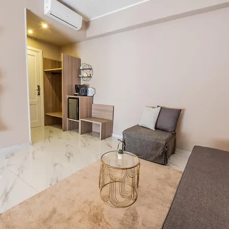 Eolian Port Bed & Breakfast *